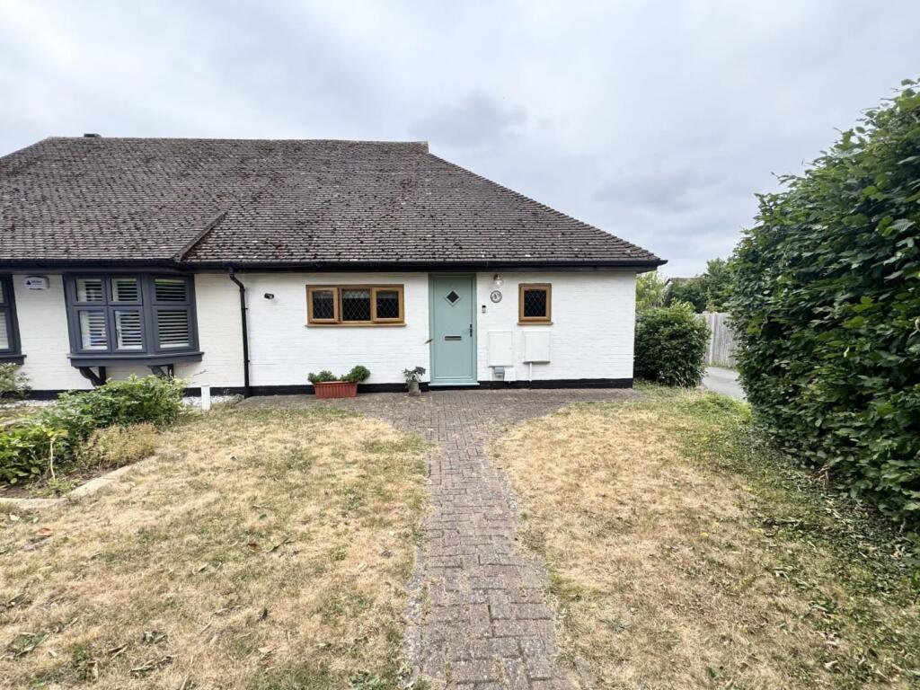 2 bed Bungalow for rent in Detling. From Simon Miller & Company - Malling