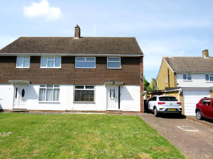 3 bed Semi Detached for rent in Larkfield. From Simon Miller & Company - Malling 3 bed Semi Detached for rent in Larkfield. From Simon Miller & Company - Malling