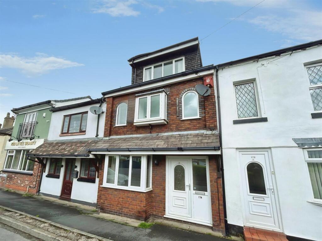 4 bed Detached for rent in Stoke-on-Trent. From Stephenson Browne Ltd - Alsager 4 bed Detached for rent in Stoke-on-Trent. From Stephenson Browne Ltd - Alsager
