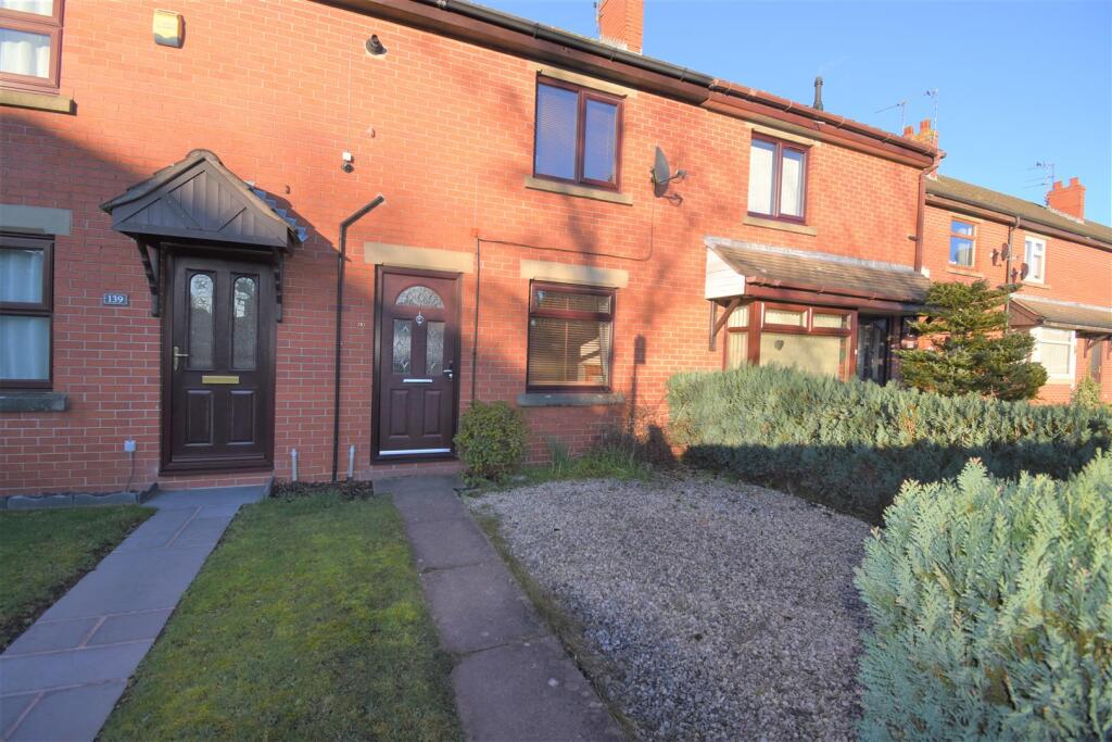 2 bed Mid Terraced House for rent in Alsager. From Stephenson Browne Ltd - Alsager