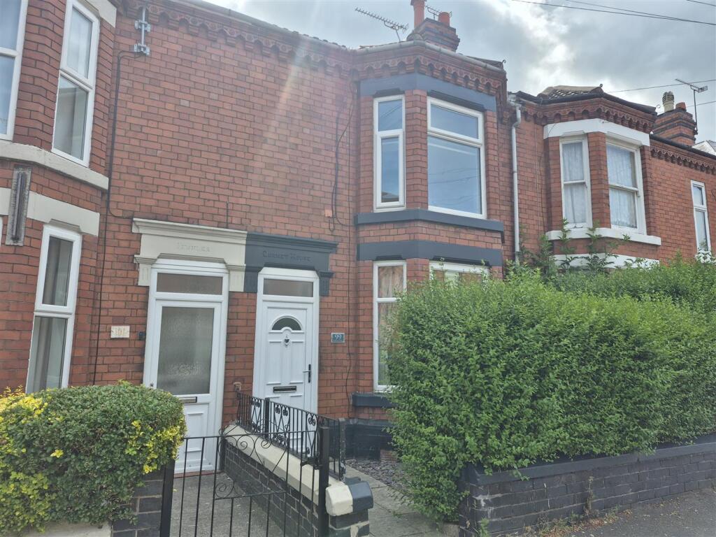 3 bed Mid Terraced House for rent in Crewe. From Stephenson Browne Ltd - Crewe
