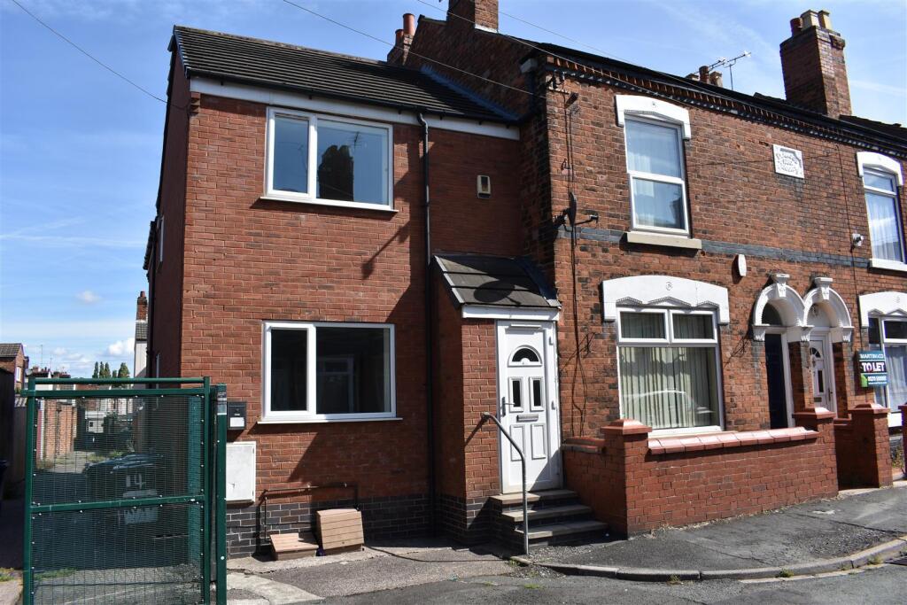 1 bed 1st Floor Flat for rent in Coppenhall Moss. From Stephenson Browne Ltd - Crewe