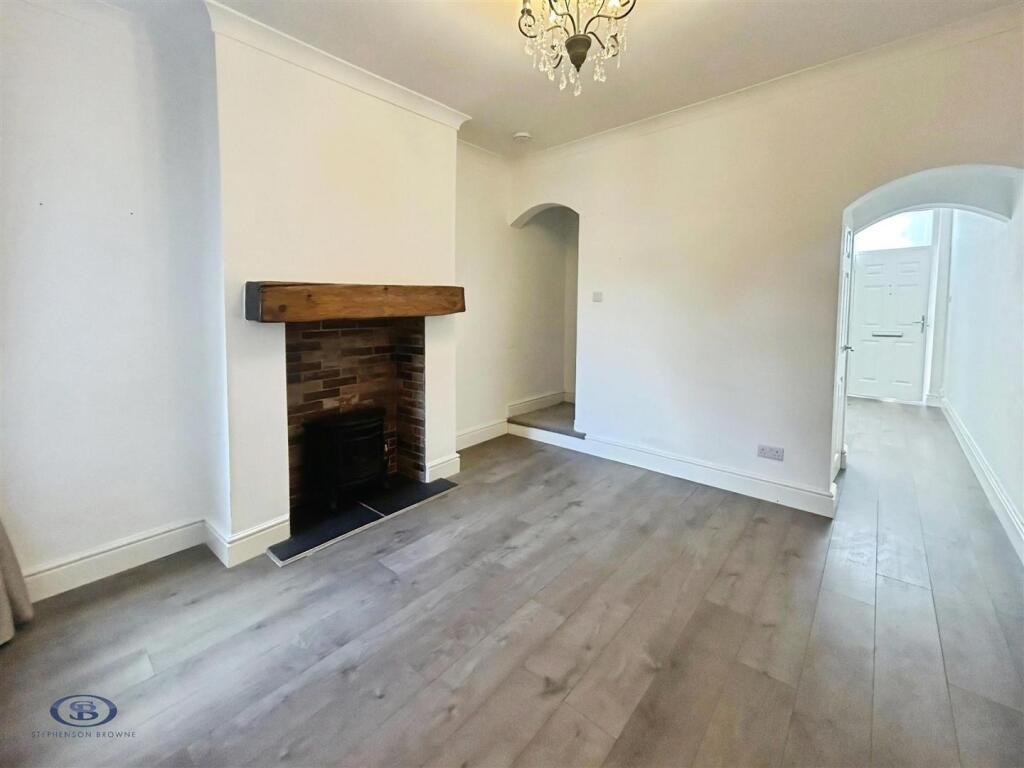 2 bed Mid Terraced House for rent in Stoke-on-Trent. From Stephenson Browne Ltd - Newcastle Under Lyme