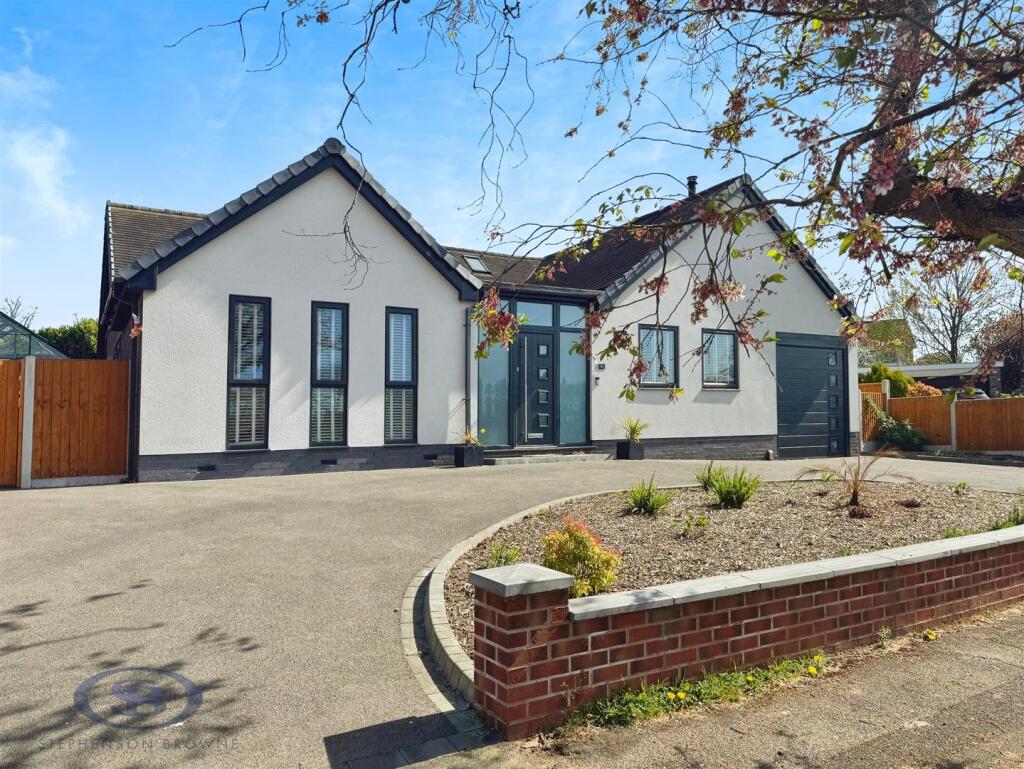 3 bed Detached bungalow for rent in Butterton. From Stephenson Browne Ltd - Newcastle Under Lyme