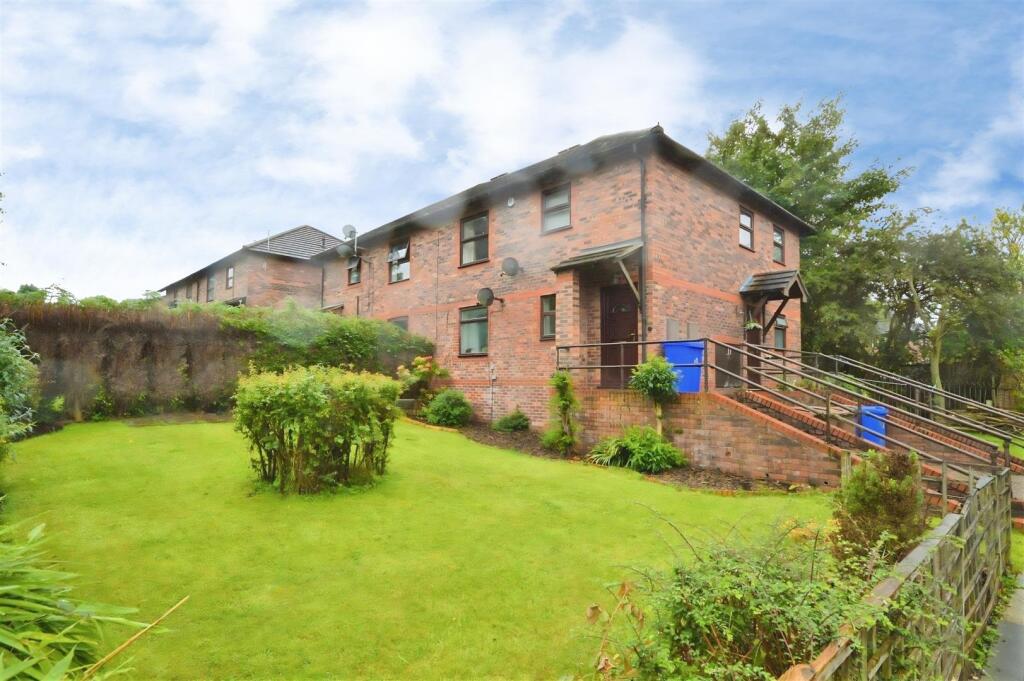 2 bed 1st Floor Flat for rent in Hanchurch. From Stephenson Browne Ltd - Newcastle Under Lyme
