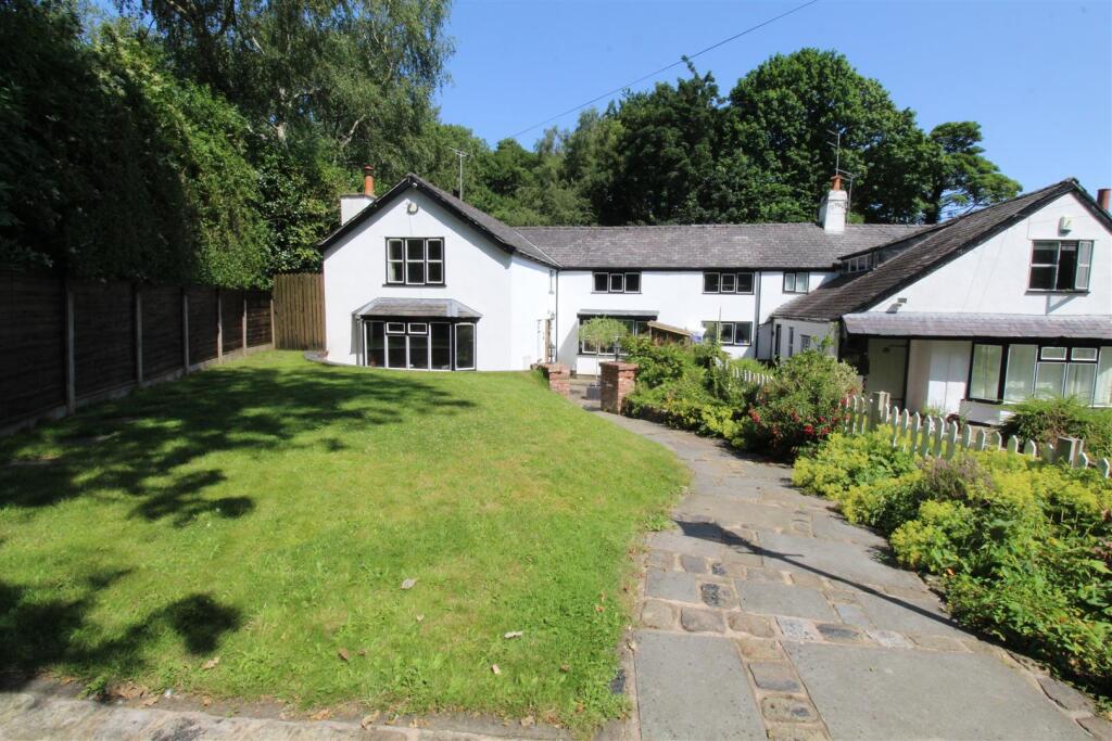 3 bed Semi Detached for rent in Manchester. From Redman Casey - Horwich