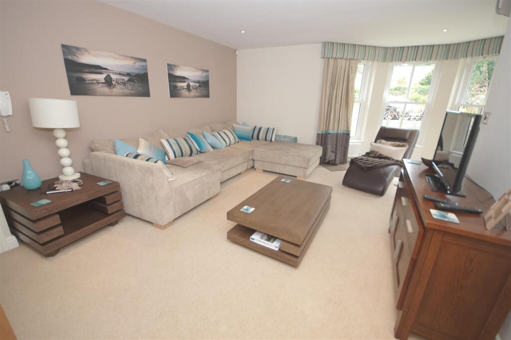 2 bed Apartment for rent in Bolton. From Redman Casey - Horwich