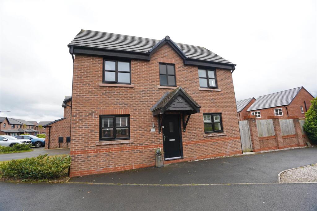 3 bed Semi Detached for rent in Bolton. From Redman Casey - Horwich 3 bed Semi Detached for rent in Bolton. From Redman Casey - Horwich