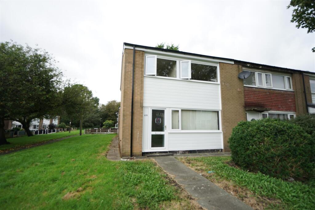 3 bed Town House for rent in Bolton. From Redman Casey - Horwich
