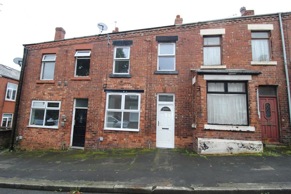 3 bed Mid Terraced House for rent in Chorley. From Redman Casey - Horwich 3 bed Mid Terraced House for rent in Chorley. From Redman Casey - Horwich