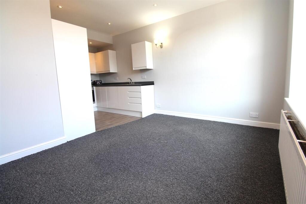 1 bed 1st Floor Flat for rent in Horwich. From Redman Casey - Horwich