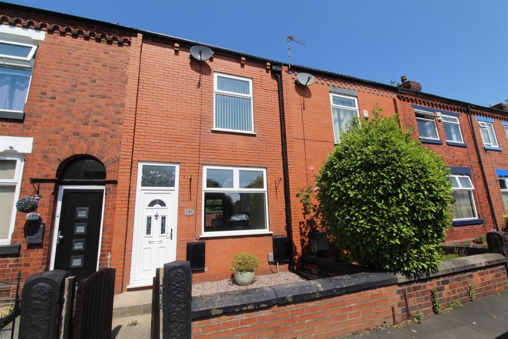 2 bed Mid Terraced House for rent in Horwich. From Redman Casey - Horwich 2 bed Mid Terraced House for rent in Horwich. From Redman Casey - Horwich