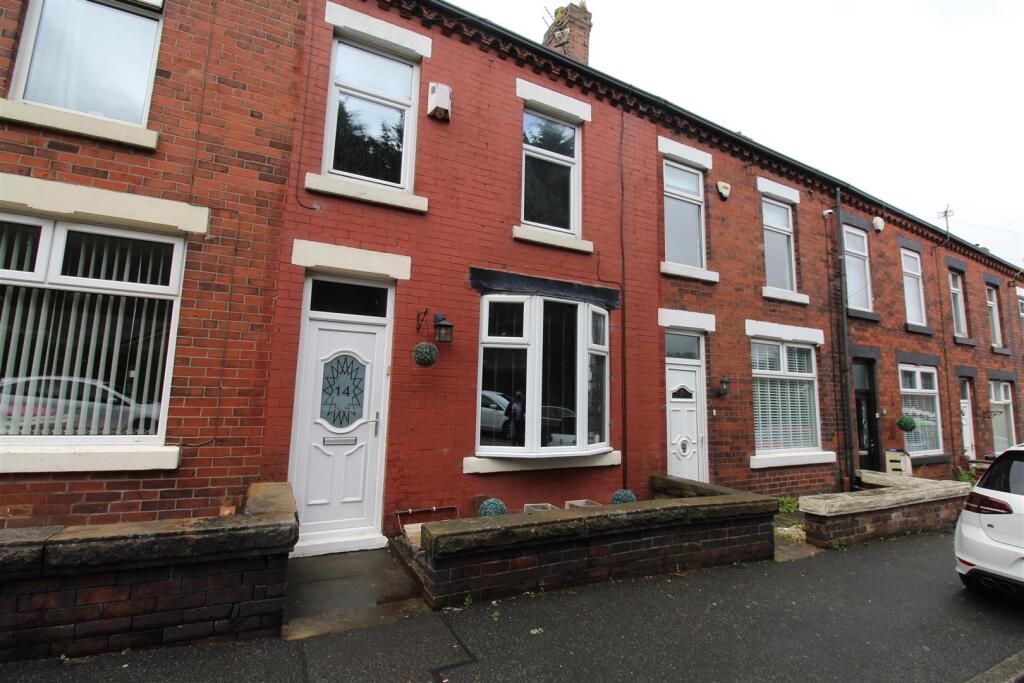 2 bed Mid Terraced House for rent in Bottom o' th' Moor. From Redman Casey - Horwich 2 bed Mid Terraced House for rent in Bottom o' th' Moor. From Redman Casey - Horwich