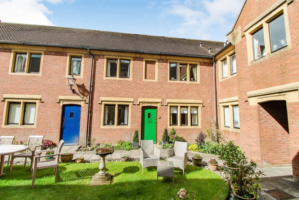 2 bed House (unspecified) for rent in Ludlow. From Samuel Wood - Shrewsbury 2 bed House (unspecified) for rent in Ludlow. From Samuel Wood - Shrewsbury