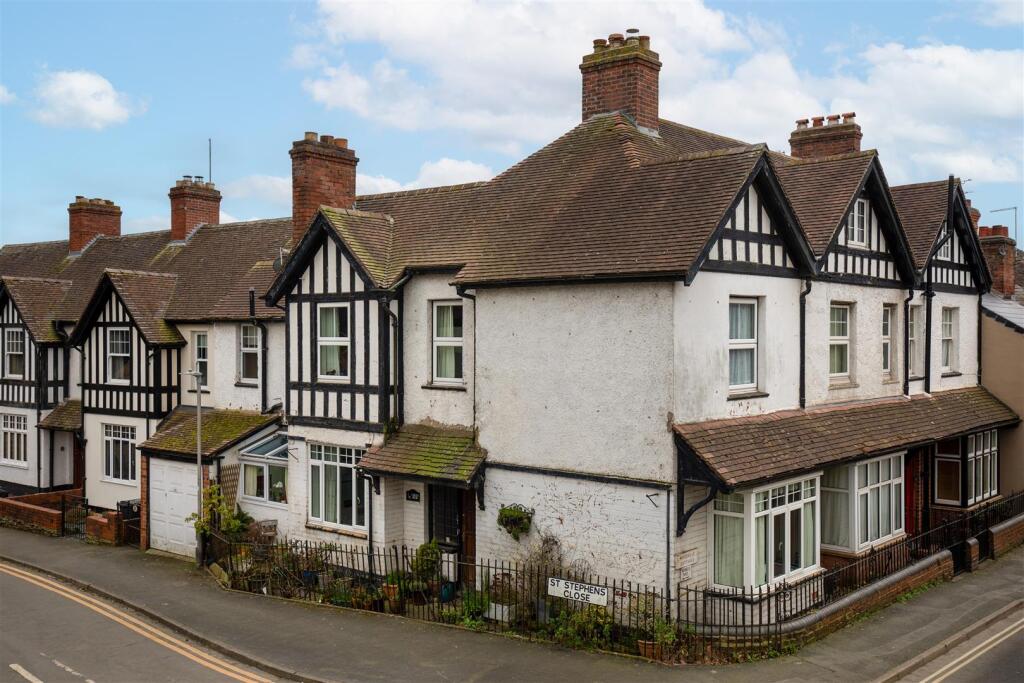 3 bed Mid Terraced House for rent in Ludlow. From Samuel Wood - Shrewsbury