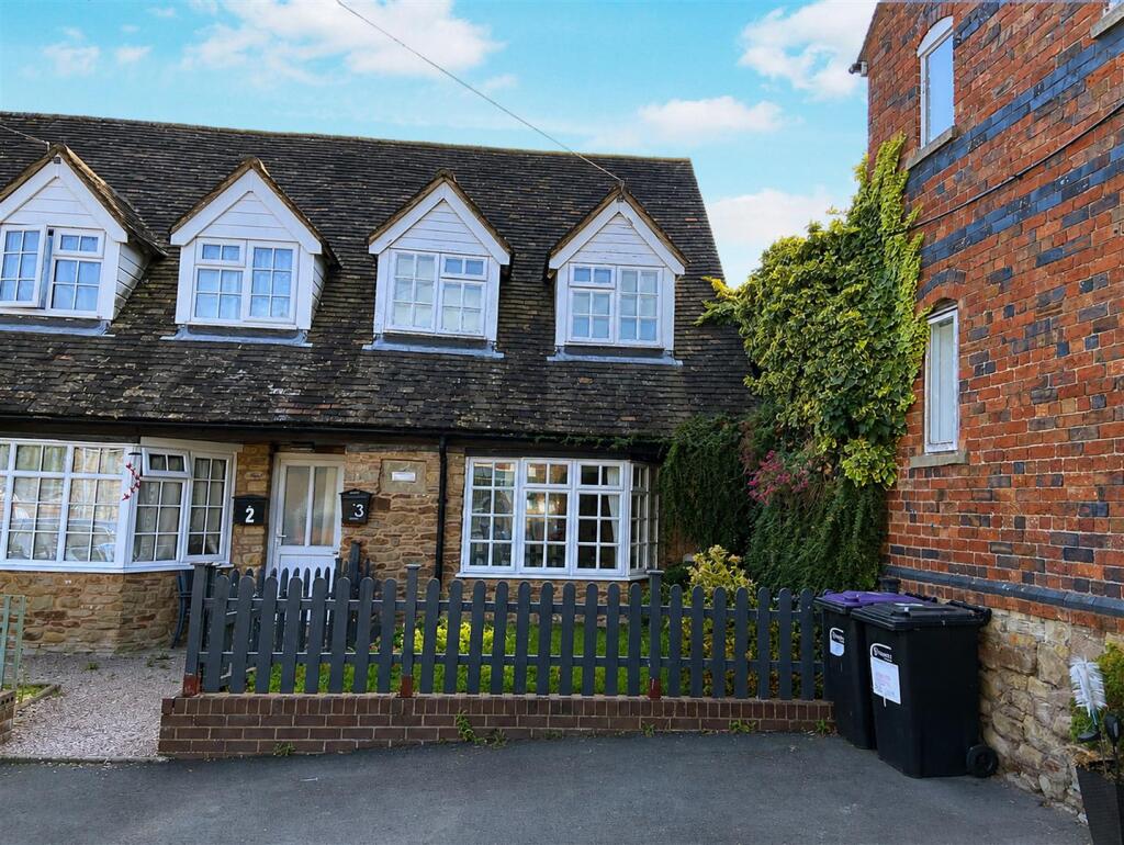 1 bed Mid Terraced House for rent in Kidderminster. From Samuel Wood - Shrewsbury 1 bed Mid Terraced House for rent in Kidderminster. From Samuel Wood - Shrewsbury