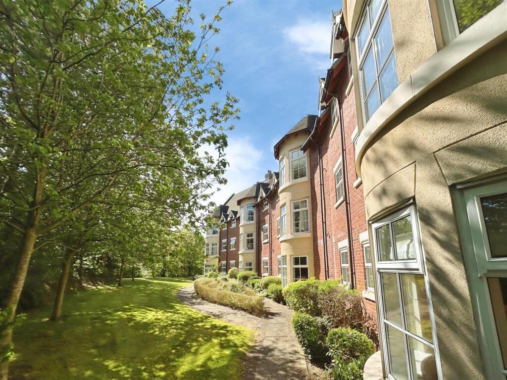 2 bed 1st Floor Flat for rent in Kingsmead. From Stephenson Browne Ltd - Sandbach