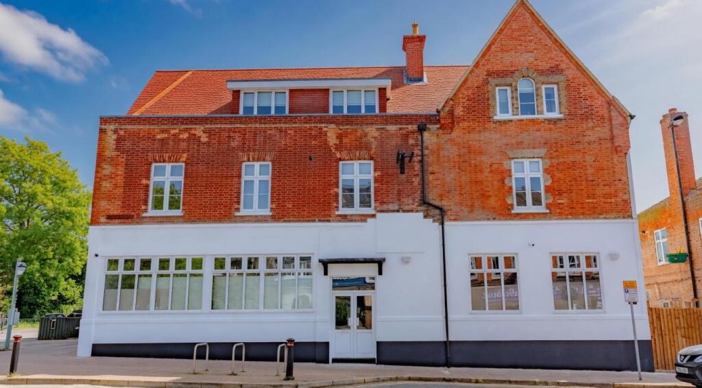 1 bed Apartment for rent in Camberley. From Waterfords - Yateley