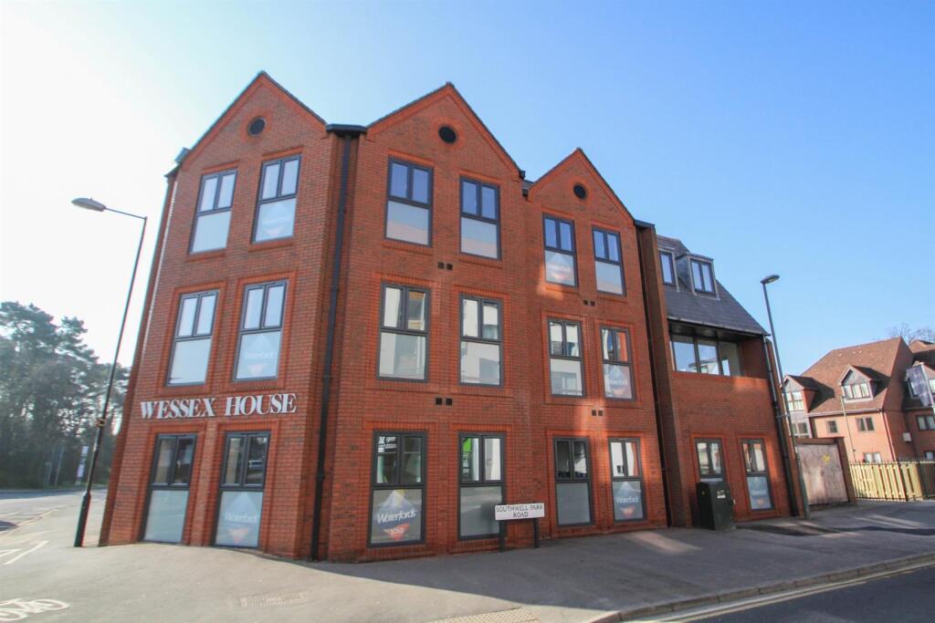 1 bed Apartment for rent in Camberley. From Waterfords - Yateley