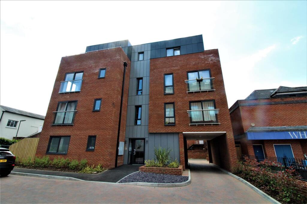 2 bed Apartment for rent in Camberley. From Waterfords - Yateley