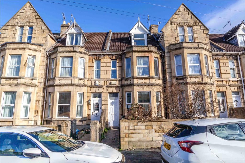 6 bed Mid Terraced House for rent in Bath. From Winkworth - Bath