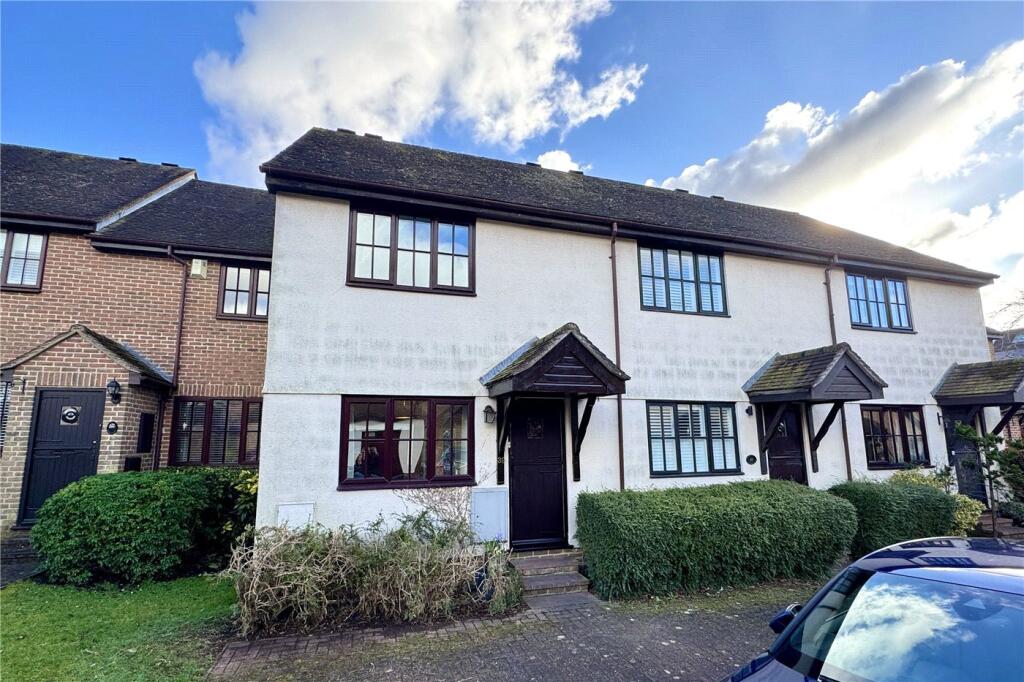 3 bed Mid Terraced House for rent in Beaconsfield. From Winkworth - Beaconsfield