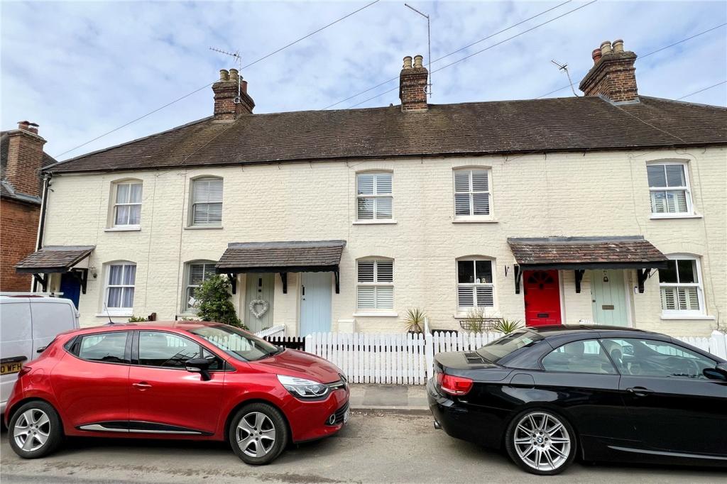 2 bed Mid Terraced House for rent in Beaconsfield. From Winkworth - Beaconsfield 2 bed Mid Terraced House for rent in Beaconsfield. From Winkworth - Beaconsfield