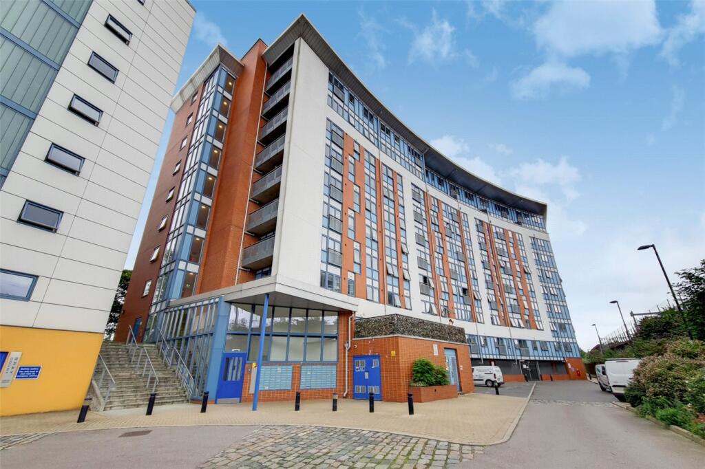 2 bed Apartment for rent in London. From Winkworth - Bow
