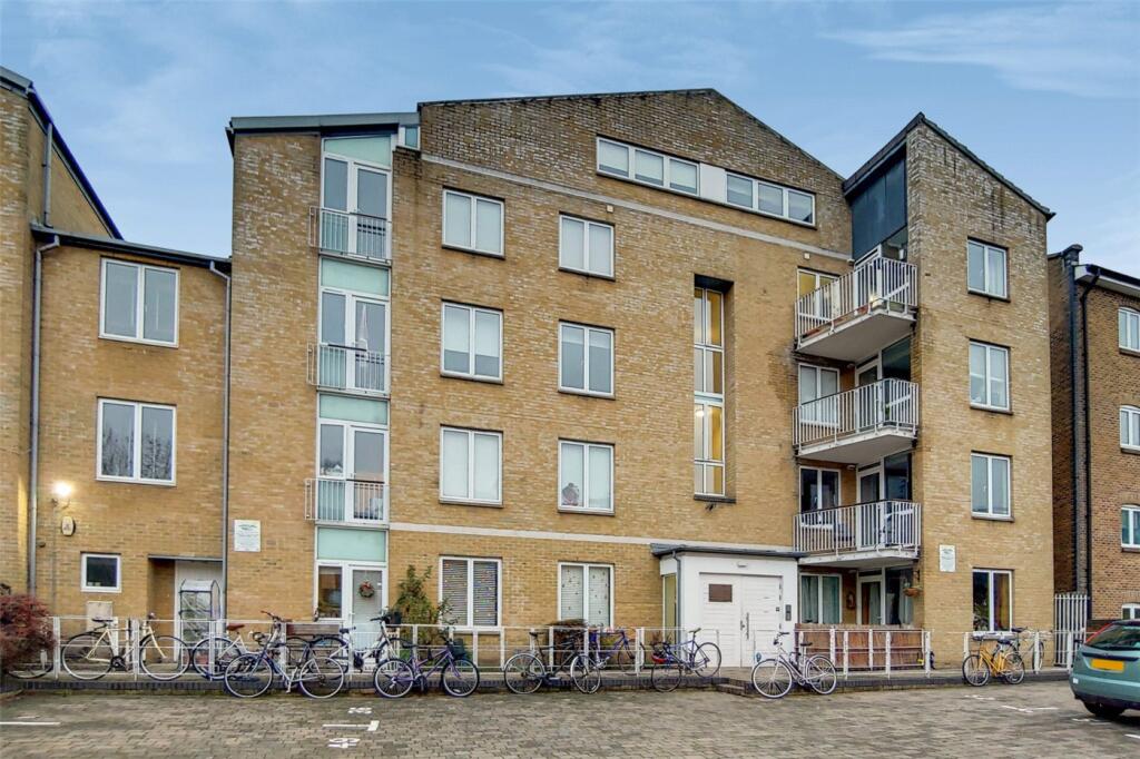 1 bed Apartment for rent in Bow. From Winkworth - Bow