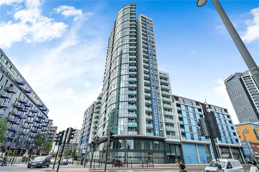 2 bed Apartment for rent in Stratford. From Winkworth - Bow