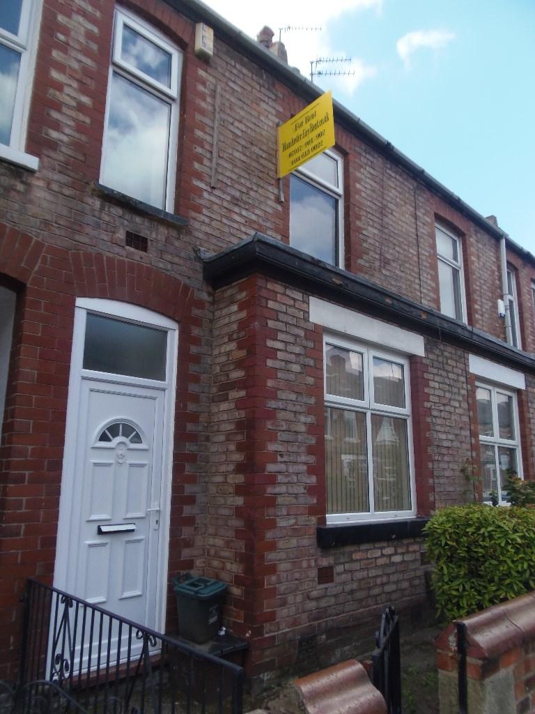 4 bed Mid Terraced House for rent in Gatley. From Manchester Easy Rent - Manchester