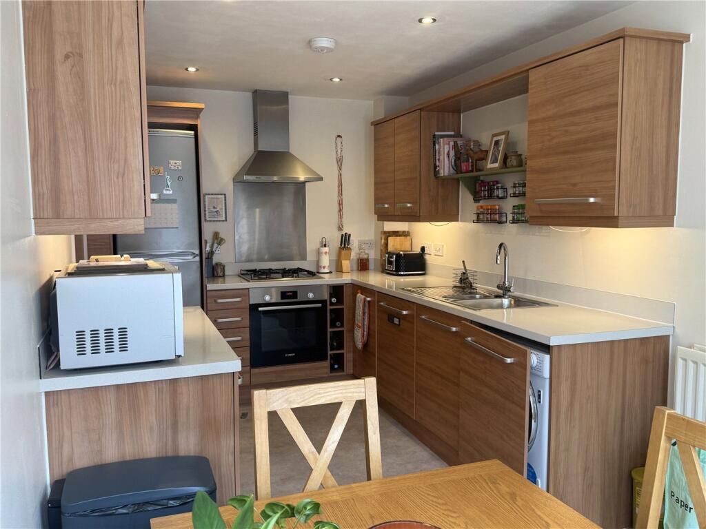 2 bed Apartment for rent in Canterbury. From Winkworth - Canterbury