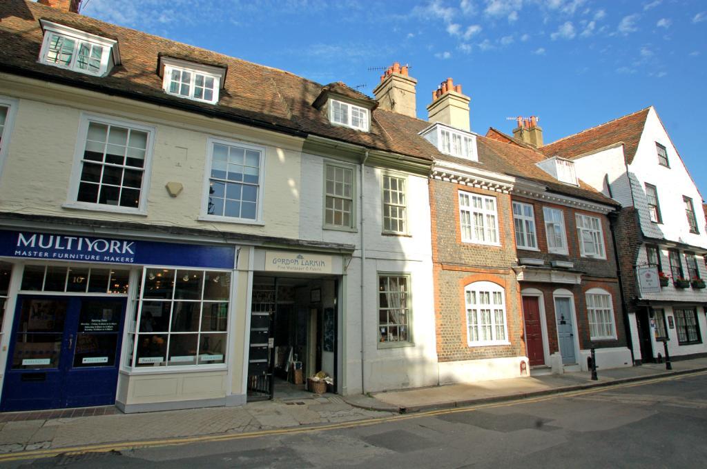 1 bed Mid Terraced House for rent in Canterbury. From Winkworth - Canterbury 1 bed Mid Terraced House for rent in Canterbury. From Winkworth - Canterbury