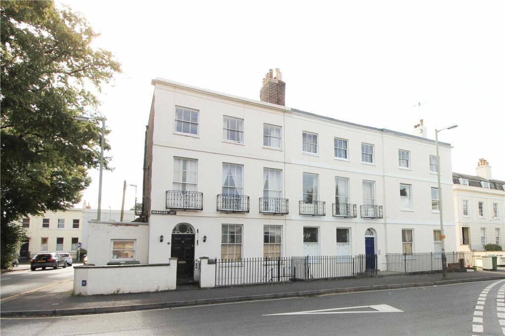 5 bed End of Terrace for rent in Prestbury. From Winkworth - Cheltenham