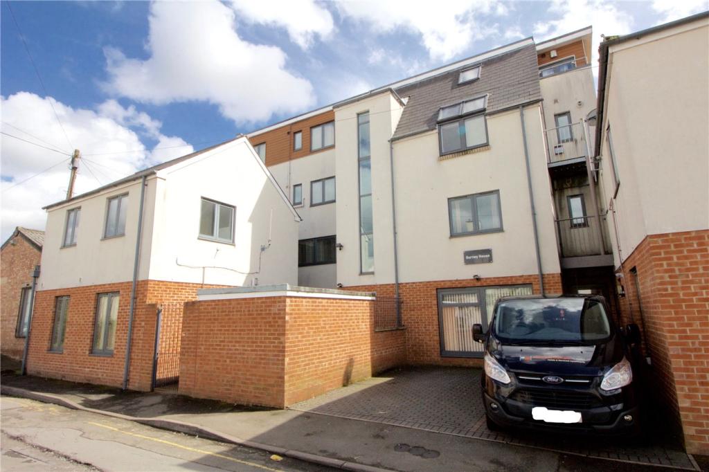 2 bed Apartment for rent in Prestbury. From Winkworth - Cheltenham 2 bed Apartment for rent in Prestbury. From Winkworth - Cheltenham