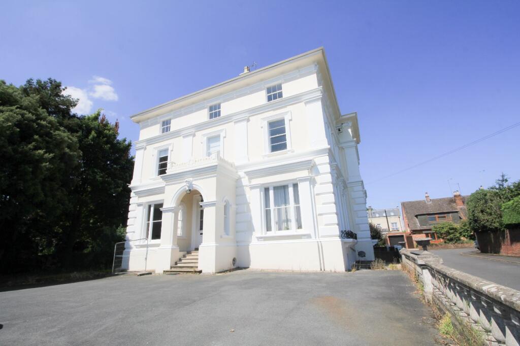 2 bed Apartment for rent in Prestbury. From Winkworth - Cheltenham 2 bed Apartment for rent in Prestbury. From Winkworth - Cheltenham