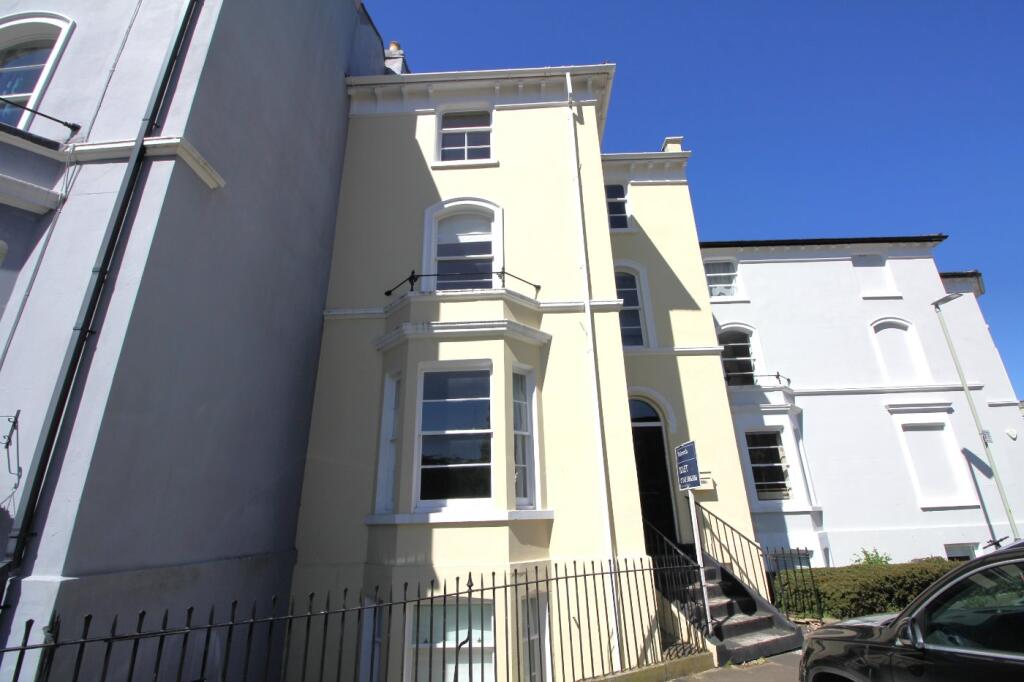 1 bed Apartment for rent in Leckhampton Hill. From Winkworth - Cheltenham