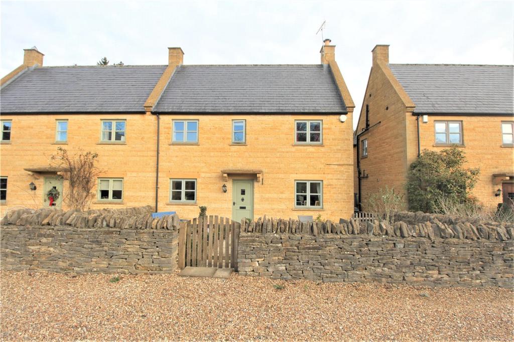 3 bed Semi Detached for rent in Cheltenham. From Winkworth - Cheltenham 3 bed Semi Detached for rent in Cheltenham. From Winkworth - Cheltenham