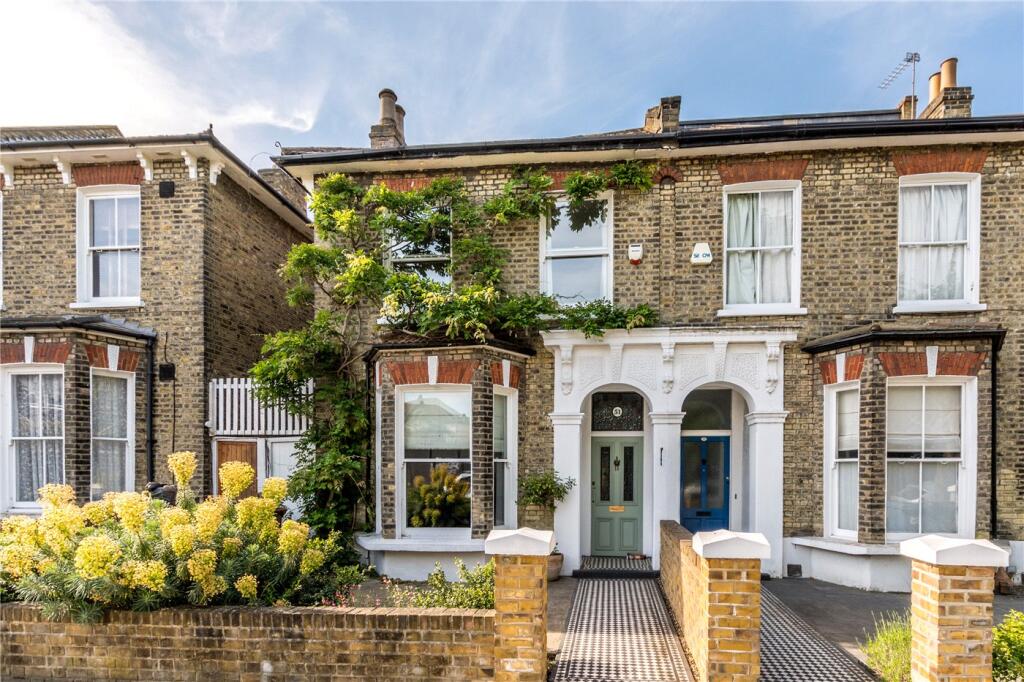 4 bed Semi Detached for rent in London. From Winkworth - Dulwich