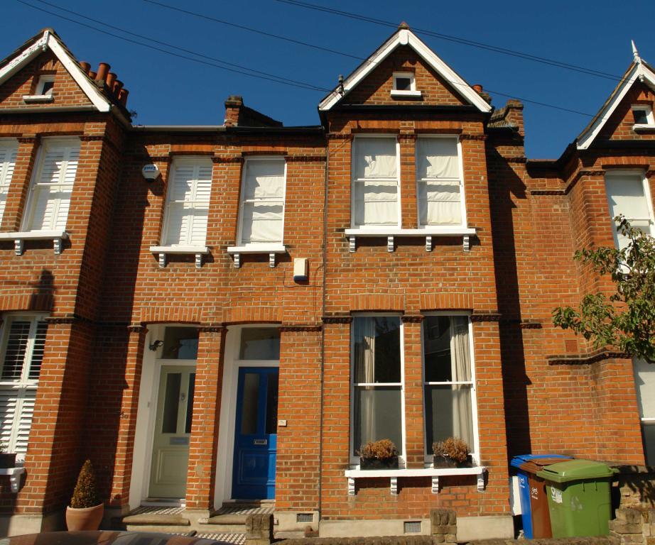 3 bed Detached for rent in Camberwell. From Winkworth - Dulwich