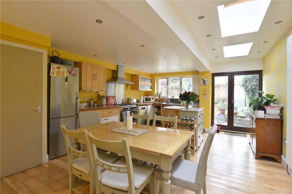 3 bed Mid Terraced House for rent in Camberwell. From Winkworth - Dulwich
