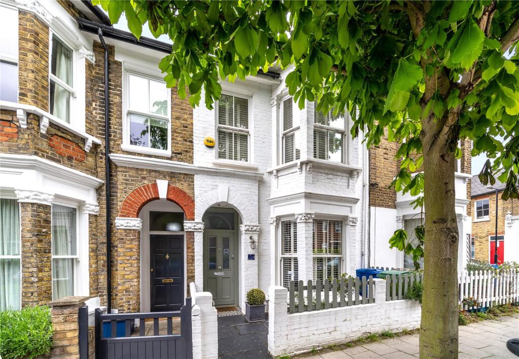 4 bed Detached for rent in Camberwell. From Winkworth - Dulwich