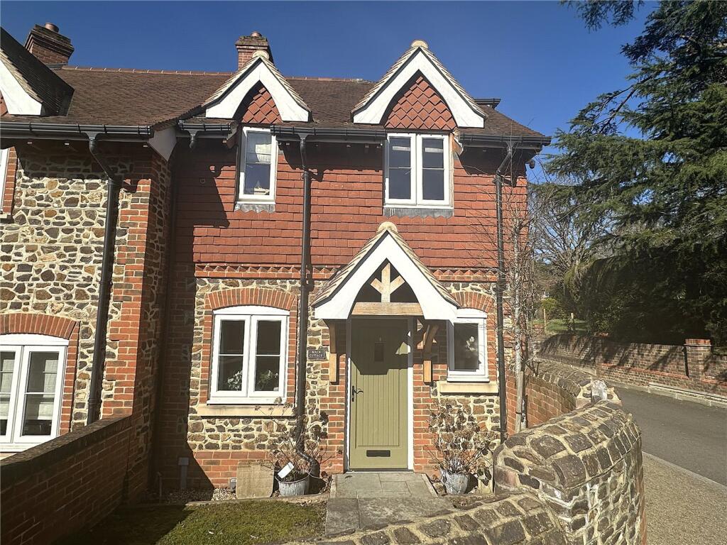 3 bed End of Terrace for rent in Tilford. From Winkworth - Farnham