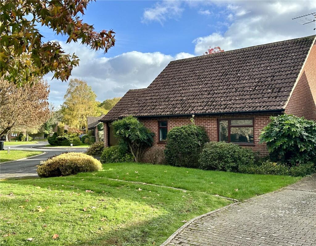 2 bed Detached for rent in Rowledge. From Winkworth - Farnham