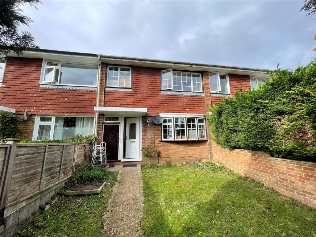 4 bed Mid Terraced House for rent in Upper Hale. From Winkworth - Farnham