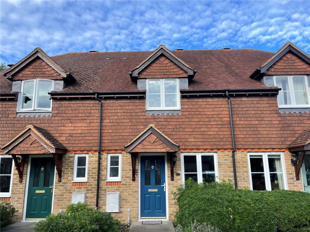 2 bed Mid Terraced House for rent in Farnham. From Winkworth - Farnham 2 bed Mid Terraced House for rent in Farnham. From Winkworth - Farnham