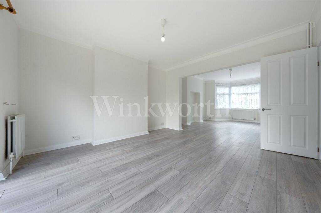 3 bed Semi Detached for rent in London. From Winkworth - Golders Green