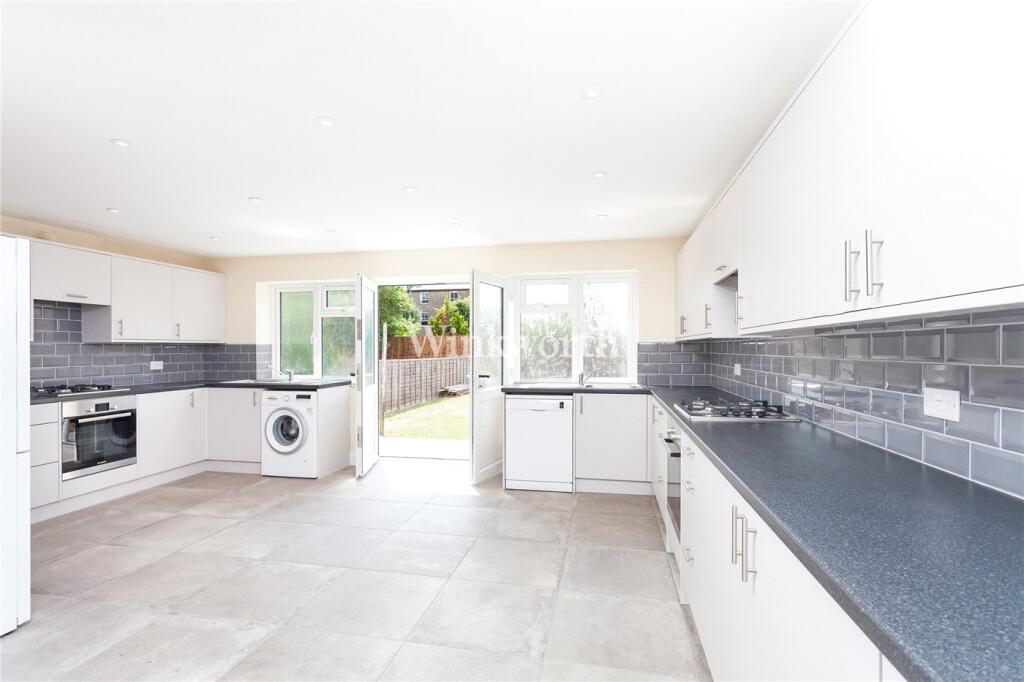 5 bed Semi Detached for rent in London. From Winkworth - Golders Green