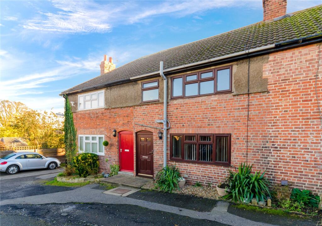 3 bed Mid Terraced House for rent in Skillington. From Winkworth - Grantham 3 bed Mid Terraced House for rent in Skillington. From Winkworth - Grantham