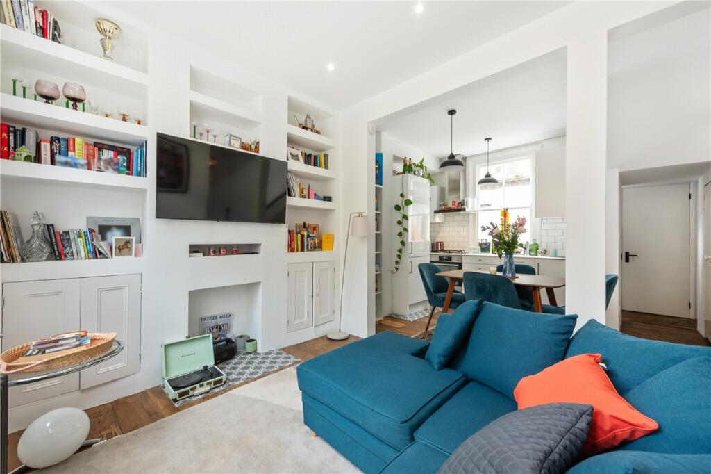 2 bed Detached for rent in Hackney. From Winkworth - Hackney 2 bed Detached for rent in Hackney. From Winkworth - Hackney